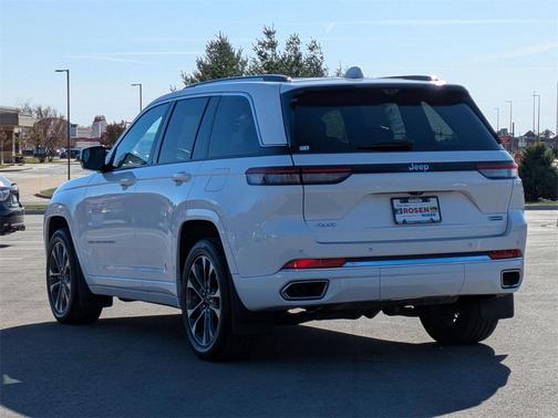 2022 Jeep Grand Cherokee Overland