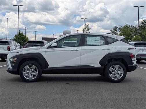 2025 Hyundai KONA SE