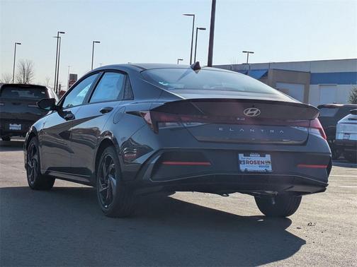 2026 Hyundai ELANTRA Sport