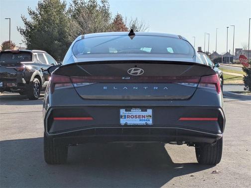 2026 Hyundai ELANTRA Sport