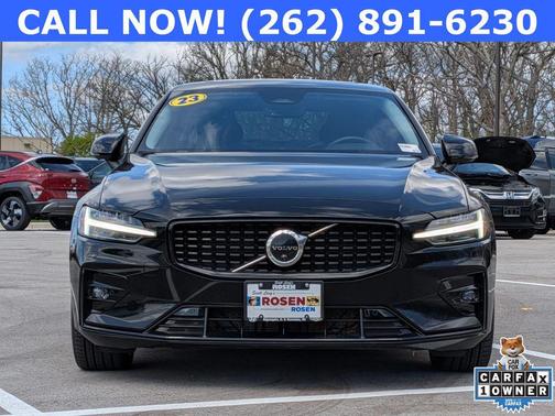 Black Stone 2023 Volvo S60 B5 Ultimate Dark Theme