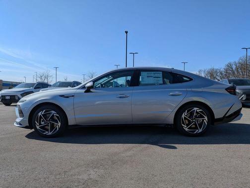 2026 Hyundai SONATA SEL