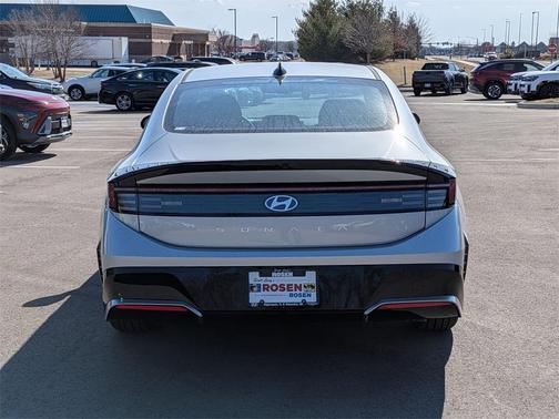 2026 Hyundai SONATA SEL