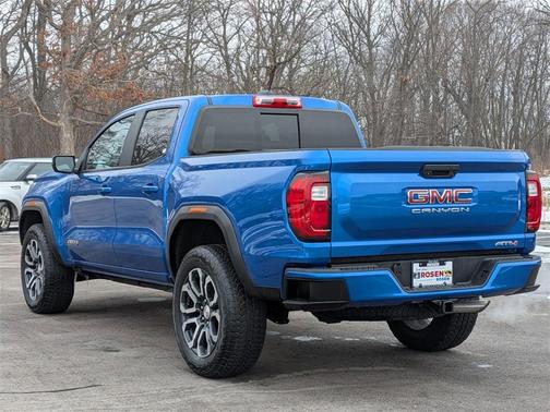 2023 GMC Canyon AT4