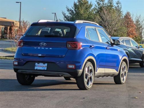 2026 Hyundai VENUE SEL