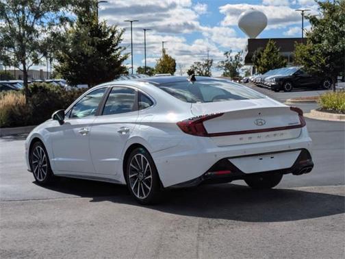 2022 Hyundai SONATA Limited