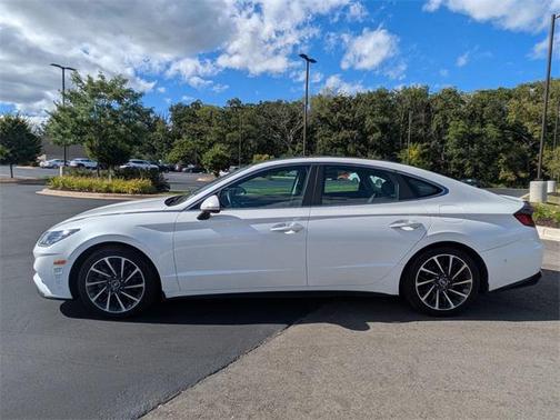 2022 Hyundai SONATA Limited