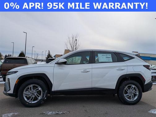 2025 Hyundai TUCSON SE