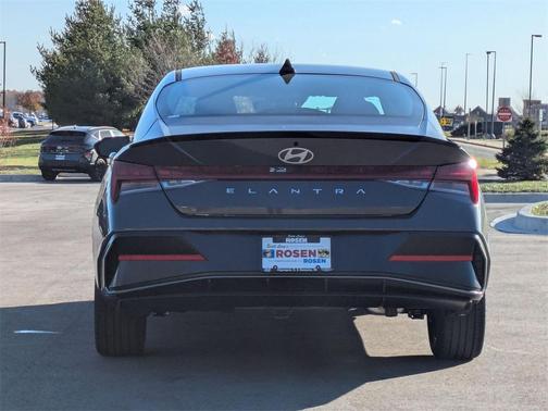 2026 Hyundai ELANTRA Sport