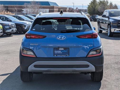 2022 Hyundai KONA SEL