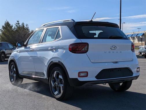 2024 Hyundai VENUE Limited