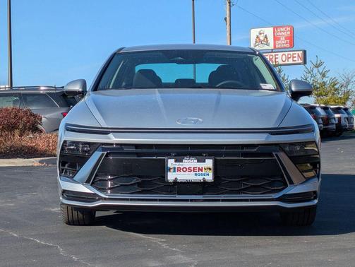 2026 Hyundai SONATA SEL