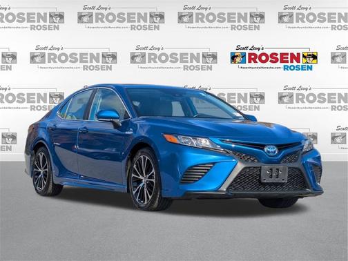 2019 Toyota Camry Hybrid LE