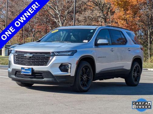 2022 Chevrolet Traverse LT Leather