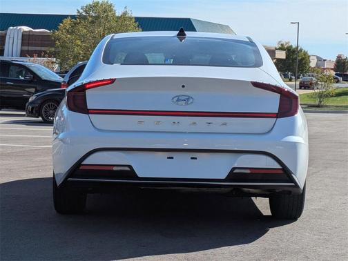 2023 Hyundai SONATA SE
