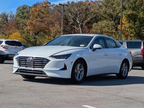 2023 Hyundai SONATA SE