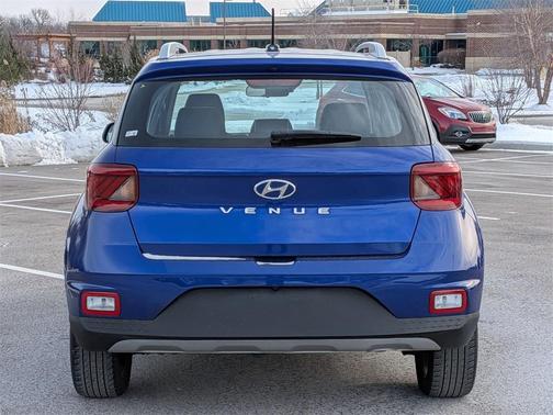 2023 Hyundai VENUE Limited