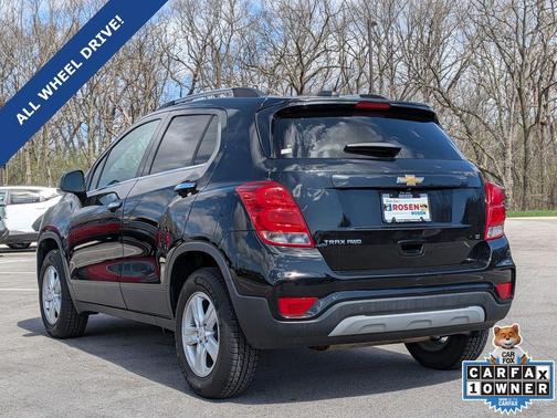 Mosaic Black Metallic 2020 Chevrolet Trax LT