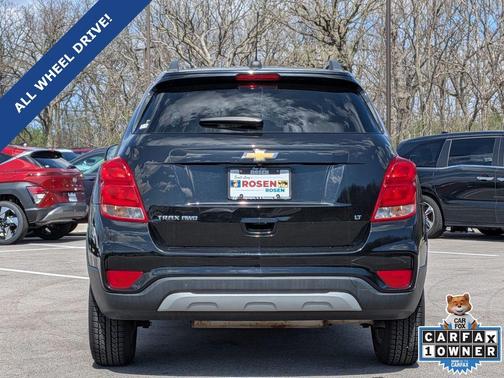 Mosaic Black Metallic 2020 Chevrolet Trax LT