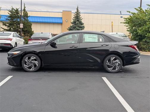 2025 Hyundai ELANTRA Sport