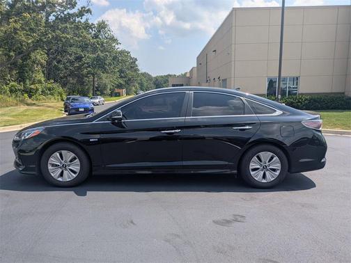 2019 Hyundai SONATA Hybrid SE