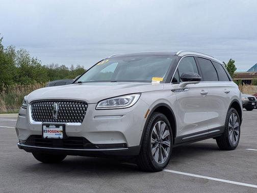 Pearl Metallic 2022 Lincoln Corsair Reserve