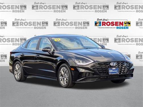 2022 Hyundai SONATA SEL