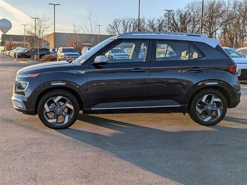 2024 Hyundai VENUE Limited