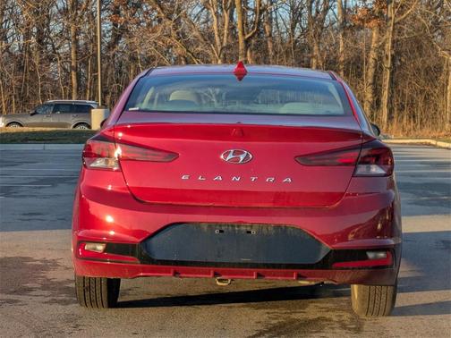 Scarlet Red Pearl 2020 Hyundai ELANTRA SEL