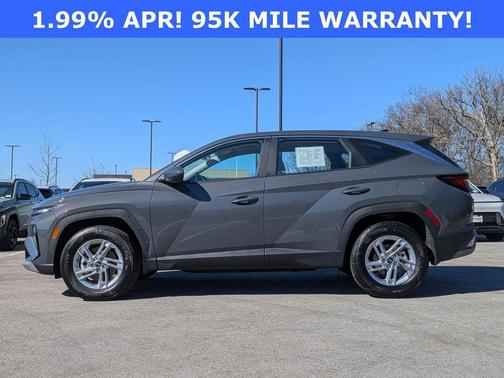 2025 Hyundai TUCSON SE