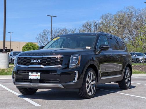 Ebony Black 2022 Kia Telluride S