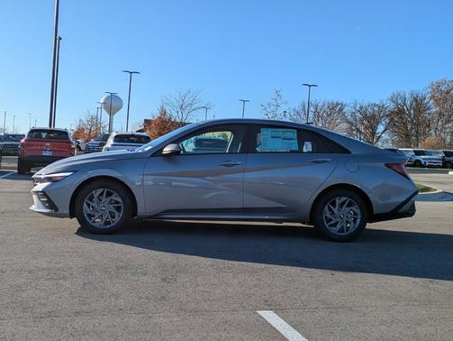 Fluid Metal 2026 Hyundai ELANTRA HEV Blue