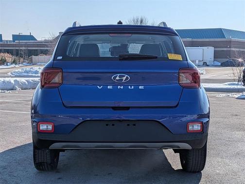 2023 Hyundai VENUE Limited
