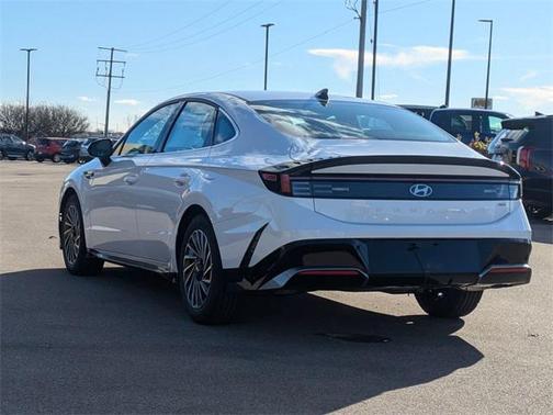 2025 Hyundai SONATA Hybrid SE