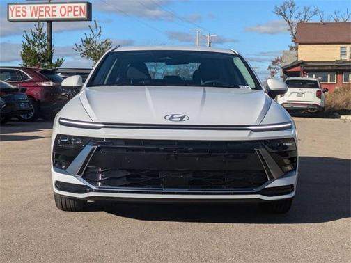 2025 Hyundai SONATA Hybrid SE