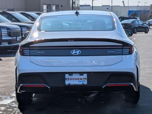 2026 Hyundai SONATA SE