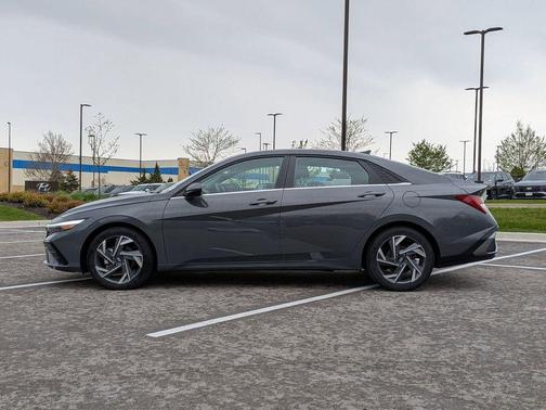 Ecotronic Gray 2025 Hyundai ELANTRA SEL