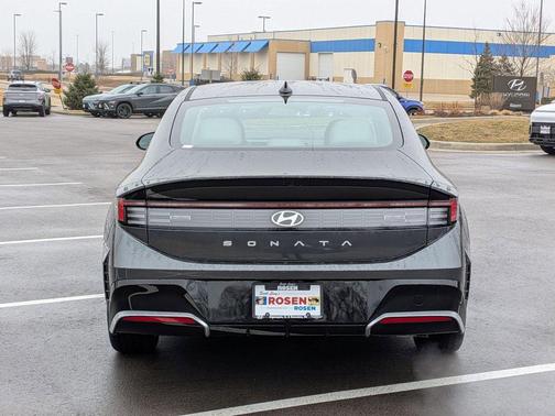 2026 Hyundai SONATA SEL