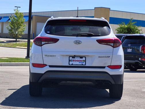 Winter White 2016 Hyundai TUCSON Sport