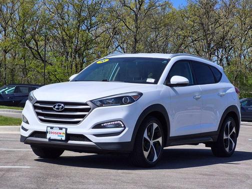 Winter White 2016 Hyundai TUCSON Sport