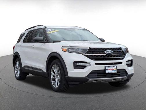 Star White Metallic Tri-Coat 2020 Ford Explorer XLT