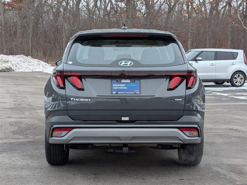 2025 Hyundai TUCSON SE
