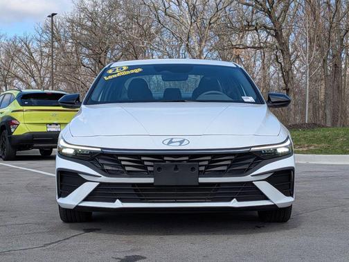 2025 Hyundai ELANTRA Sport