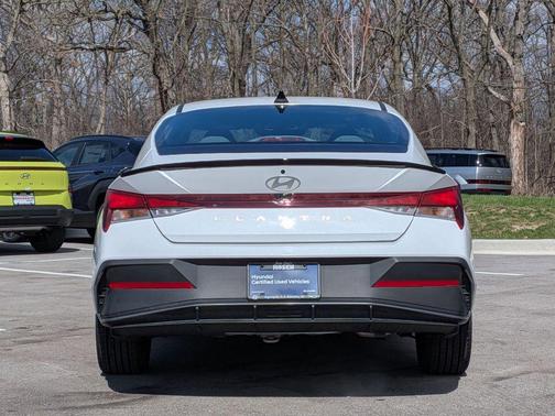 2025 Hyundai ELANTRA Sport