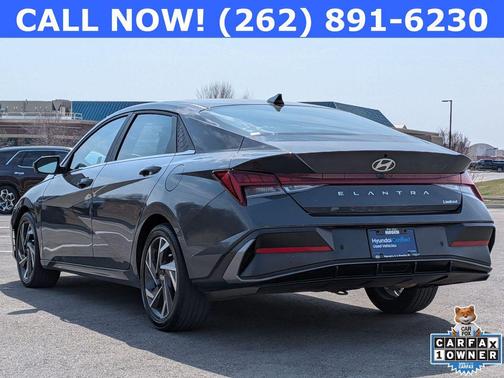Ecotronic Gray 2024 Hyundai ELANTRA Limited