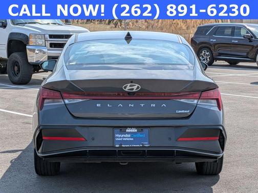 2024 Hyundai ELANTRA Limited