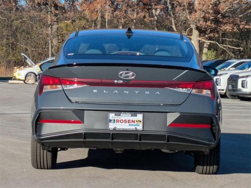 2026 Hyundai ELANTRA Sport