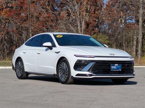 2024 Hyundai SONATA Hybrid SE