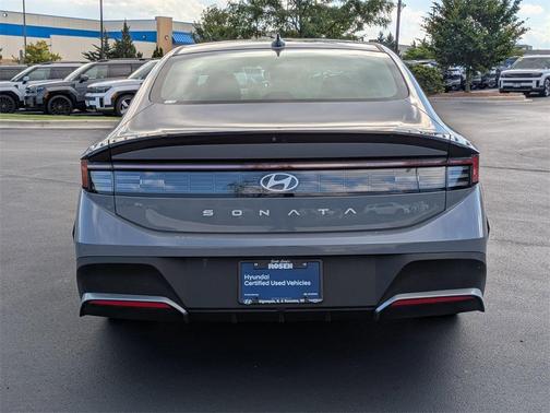 2025 Hyundai SONATA SE