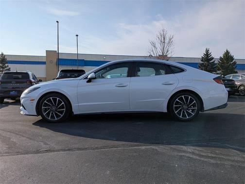 2022 Hyundai SONATA Limited